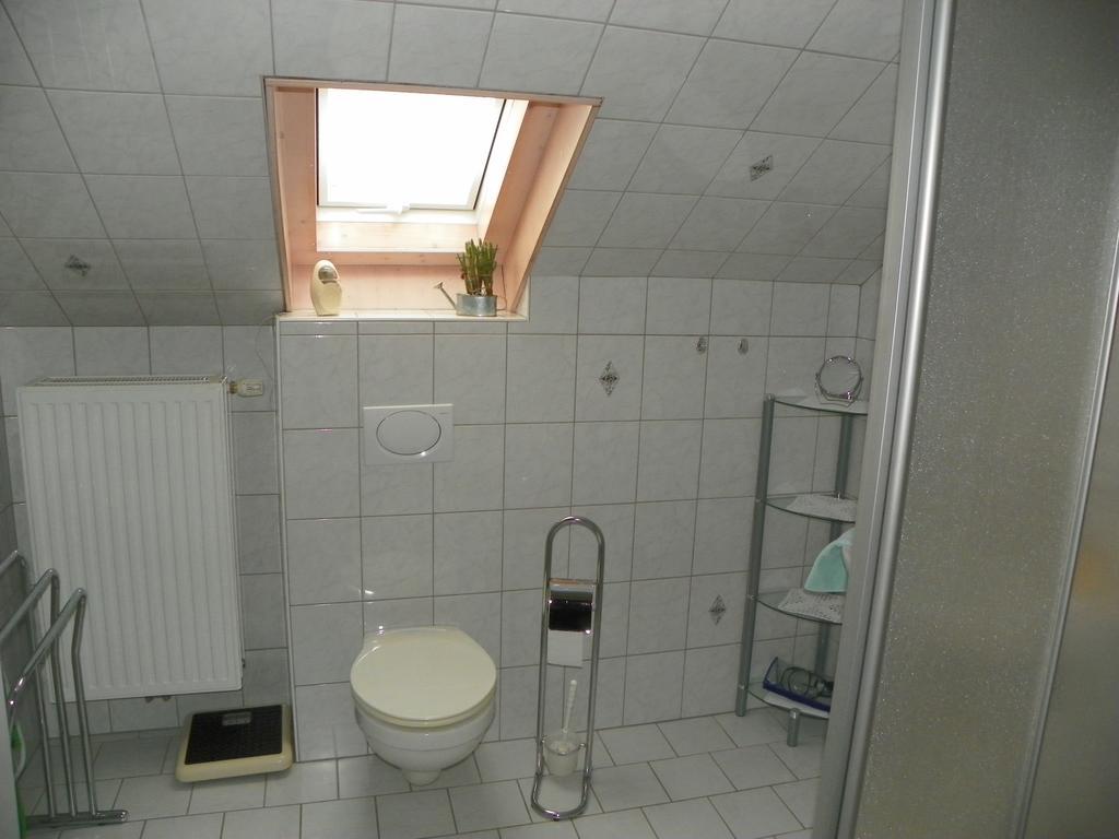 Ferienwohnung Am Weissenstaedter See ไวเซินชตัดท์ ภายนอก รูปภาพ
