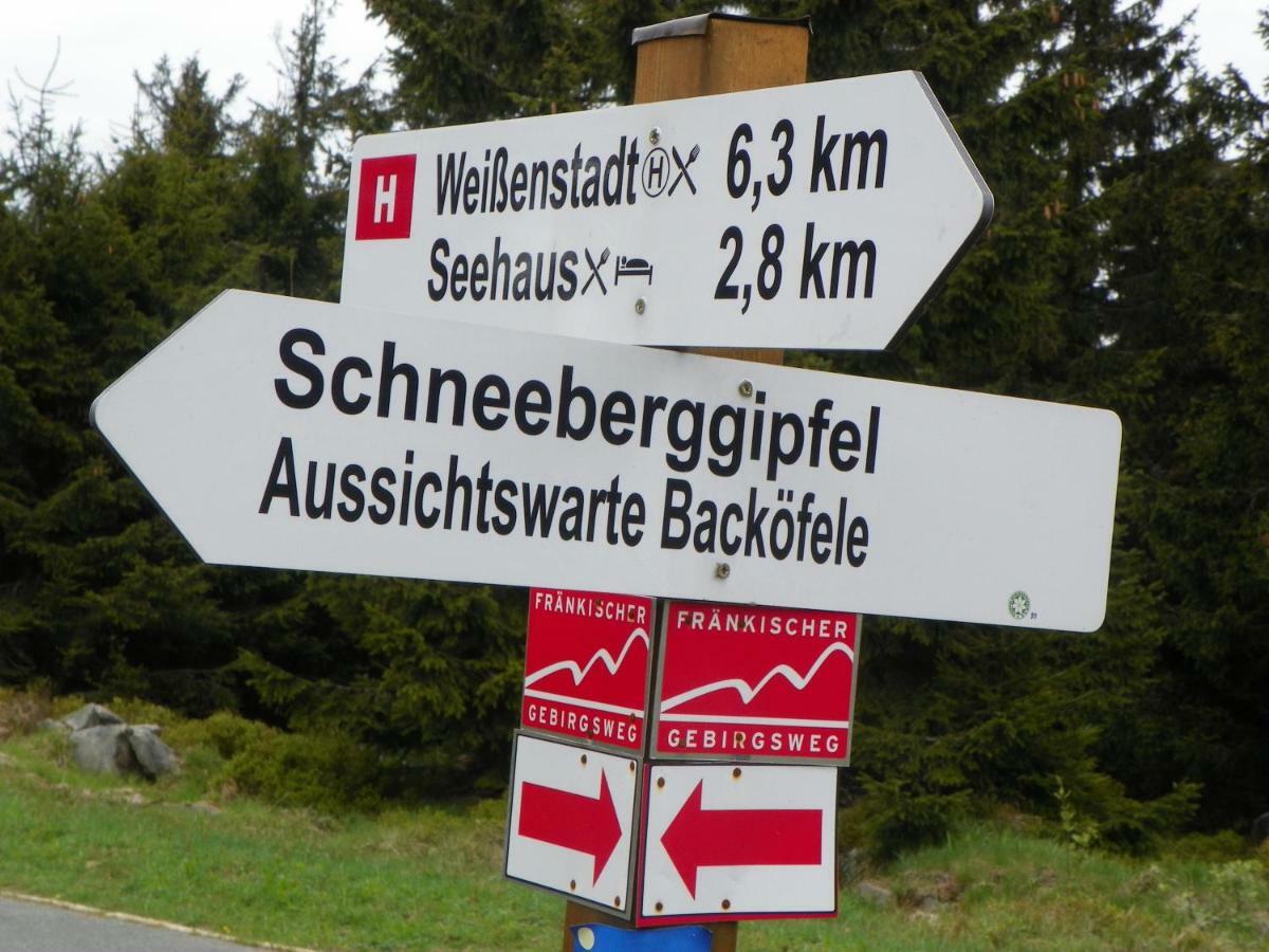 Ferienwohnung Am Weissenstaedter See ไวเซินชตัดท์ ภายนอก รูปภาพ