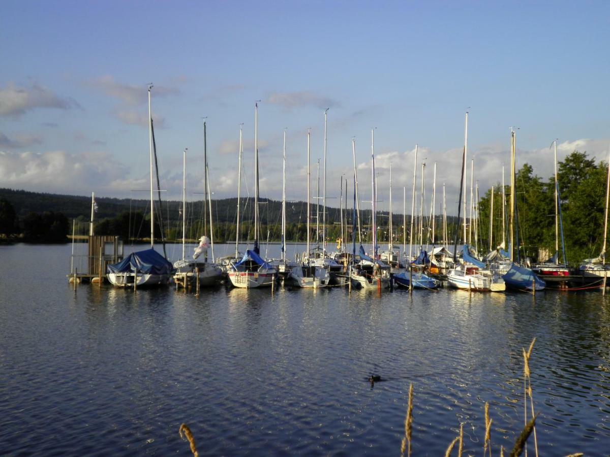Ferienwohnung Am Weissenstaedter See ไวเซินชตัดท์ ภายนอก รูปภาพ